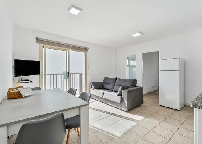 Turandot 34 Apartment *